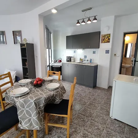 Rali Apartment