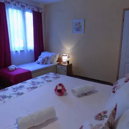 Rali Apartment *