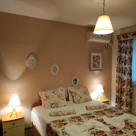 Apartment Rali *