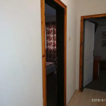 Apartment Rali *